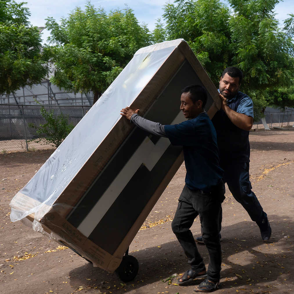 CARGANDO LINEA BLANCA